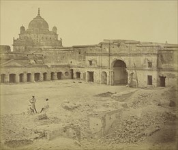 Lesser Court of the Residency Occupied by Cavalry; Felice Beato, 1832 - 1909, Lucknow, Uttar Pradesh