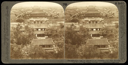 South over the palaces of the Forbidden City, from Mei-shan, Coal Hill, Peking, China, Ricalton, James, Underwood and Underwood