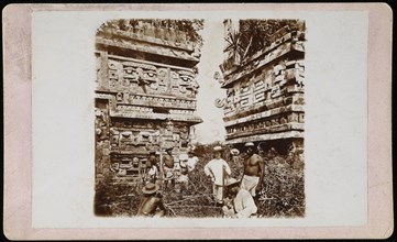 Alice Le Plongeon with rifle, Views of Mayan ruins in the Yucatan, Le Plongeon, Augustus, 1826-1908, Collodion half-stereo print