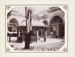 Cour et fontaine de la Mosquée Bayazed, photographs of the Ottoman Empire