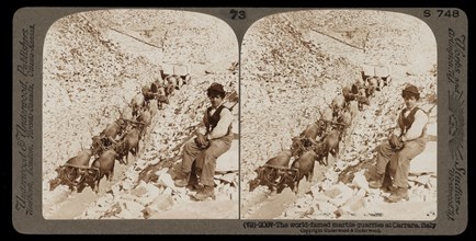 World-famed marble quarries at Carrara, Stereographic views of Italy, Underwood and Underwood, Underwood, Bert, 1862-1943