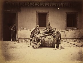 Hamals, orientalist photography, Berggren, Guillaume, ca. 1870