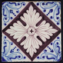 Ornament tile, symmetrical leaf shape, corner motif, ox head, wall tile tile sculpture ceramic earthenware glaze, baked 2x