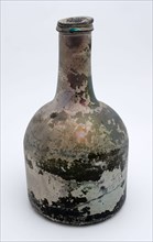 Cylindrical wine bottle, clock model, wine bottle bottle holder soil find glass, free blown and molded in mold blown glass