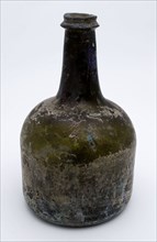 Cylindrical wine bottle, clock model, wine bottle bottle holder soil find glass, free blown and molded in mold blown glass