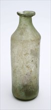 Light green medicine bottle, medicine bottle bottle holder soil find glass, free blown conical soul straight body angular