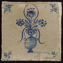 Tile, flower pot in blue on white, corner motif oxen head, wall tile tile footage ceramic earthenware glaze, baked 2x glazed