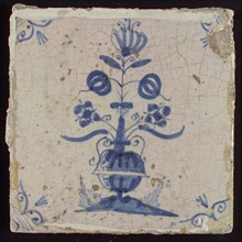 Tile, flower pot in blue on white, corner motif oxen head, wall tile tile footage ceramic earthenware glaze, fired 2x glazed