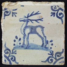 Animal tile, deer to the left on the ground, in blue on white, corner motif large ox-head, wall tile tile footage ceramic