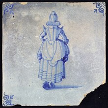 Figure tile, blue with lady with millstone collar and recorded overcoat, seen from the back, corner motif oxen head, wall tile