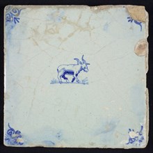 Animal tile, running ox to the right, in blue on white, corner motif oxen head, wall tile tile sculpture ceramic earthenware
