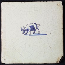 Animal tile, grazing ox to the left, in blue on white, without corner motif, wall tile tile sculpture ceramic earthenware glaze