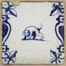 Animal tile, unknown animal with human head to the left between balusters, in blue on white in blue on white, corner pattern