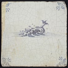 Animal tile, sea-based in water to the left, in blue on white, corner motif of ox-head, wall tile tile sculpture ceramic