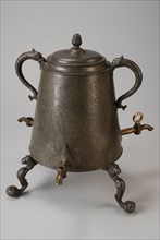 Conical tap jug on high legs, engraved with family crest Van Dam, with separate lid and three copper taps, one with stop, tap
