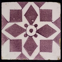 Aalmis, van Traa, Ornament tile with geometric pattern, wall tile tile sculpture ceramic earthenware glaze, baked 2x glazed