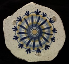 Fragment majolica dish, yellow and blue on white, rosette, plate crockery holder soil find ceramic earthenware glaze, baked