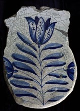 Fragment majolica dish, blue on white, three-tier, tulip, plate crockery holder soil find ceramic earthenware enamel, baked