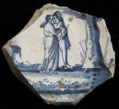 Fragment majolica dish, blue on white, man and woman embracing each other, dish plate crockery holder earth discovery ceramics