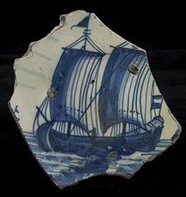 Fragment majolica dish, blue on white, sailing ship with two masts, plate dish crockery holder soil find ceramics pottery glaze