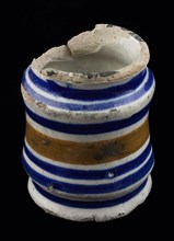 Albarello, ointment jar, with polychrome circle decoration, albarello holder soil find ceramic earthenware glaze tin glaze, hand