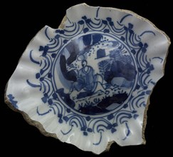 Fragment faience pleated dish, blue on white, on convex mirror chinese landscape, folding dish plate dishware holder earthenware