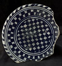 Majolica plate, dark blue on white, chessplate decor, plate crockery holder soil find ceramic earthenware glaze, total, baked