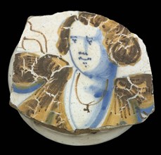 Fragment faience dish, polychrome image woman in mirror, dish crockery holder soil find ceramic earthenware glaze tin glaze