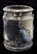 Majolica albarello, ointment jar with monochrome decor, misbaksel, albarello holder soil find ceramic earthenware glaze lead
