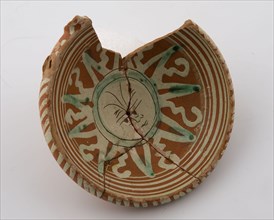 Werra bowl, mirror decor with nine-pointed star with incised face, bowl crockery holder soil find ceramic earthenware glaze