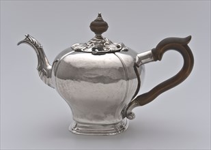 Silversmith: Douwe Eysma, Silver teapot with brown wooden handle and knob on lid, teapot tableware holder silver wood, cast
