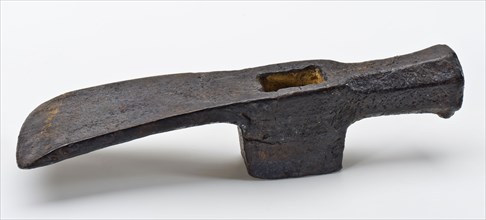Drawbar with hammerhead, drawbar tool equipment soil find iron metal, forged Drawbar with slightly curved chopping blade