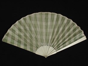 Folding fan with leg frame and fan blade of silk with green and white diamond, folding range impeller clothing accessory women's