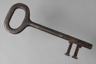 Iron key with oval eye, massive key handle and straight-shaped shaped beards, key iron iron, hand forged Key with oval eye