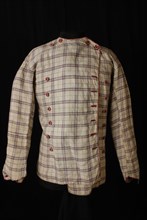 Shirt or sleeve made of white linen with red-blue diamond pattern printed and double breasted with red-white checkered buttons