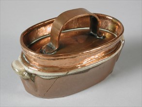 metal worker: Gresnich, Miniature hare pan of brown glazed stoneware with lid of red copper, hare pan pan holder kitchenware