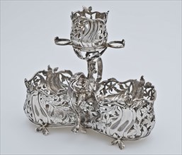Silversmith: Anthony Huijs, Silver oil and vinegar set, oil and azijnstel bottle holder silver, sawn cast Two round bowls