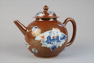 Teapot, brown with saved fields in which representations in red and blue on white background, teapot tableware holder