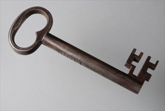 Key with incised XVIIII, hollow keysteel and heart-shaped eye, key iron iron, Iron sheet fender lock with rectangular lock plate