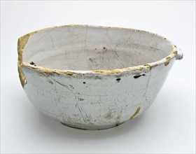 White porridge bowl, Delft white, pop bowl bowl crockery holder soil find ceramic earthenware glaze tin glaze, ring 7.6 d 6.7