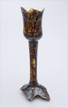 Fragment of foot, trunk and calyx of chalice, drinking glass drinking utensils tableware holder soil find glass, hand-blown