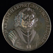 design: Jurriaen Pool, Medal on the death of Maarten Harpertszoon Tromp, death certificate penny footage silver, bust M.H. Tromp