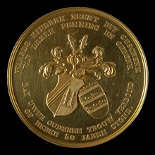 Medal on the 50-year marriage of Gerardus van Houweninge and Seijke Kuijck, wedding medal medal image gold, minted, family coat
