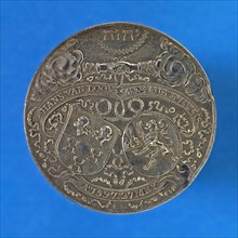 J. Looff, Medal on the 50-year marriage of Hans van Loon and Anna Ruyckhavers, wedding medal penning footage silver, cast, two