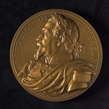 J.C. Chaplain (1839 - 1909), Medal at the World Exhibition in Paris in 1867, medallion bronze bronze figure 8,0, bust Napoleon