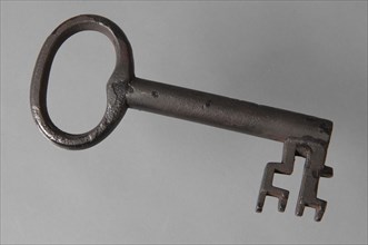 Iron key of cell of city hall, key iron iron, hand forged Key with heart-shaped eye (handle) hollow key handle cross-shaped