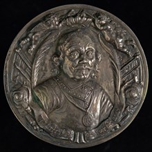 Medal on the death of Maarten Harpertszoon Tromp, death certificate penning footage silver, in raised relief bust Tromp Two