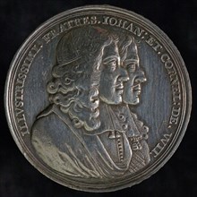 Medal on the murder of the De Witt brothers, penning footage silver, busts Johan and Cornelis de Witt to the right
