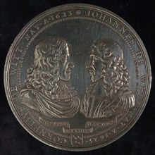 design: Pierre Avry, Medal on the murder of De Witt brothers, penning footage silver, Each other with the busts of Johan