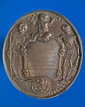 Vz: C. Coutrier, Plaque medal on the death of Maria Mossel, death certificate plaque medal penning footage silver, cast, mowing